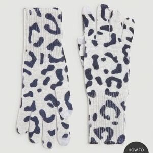 LOFT 100% Cashmere Leopard Animal Print Gloves Light Grey Black Luxury